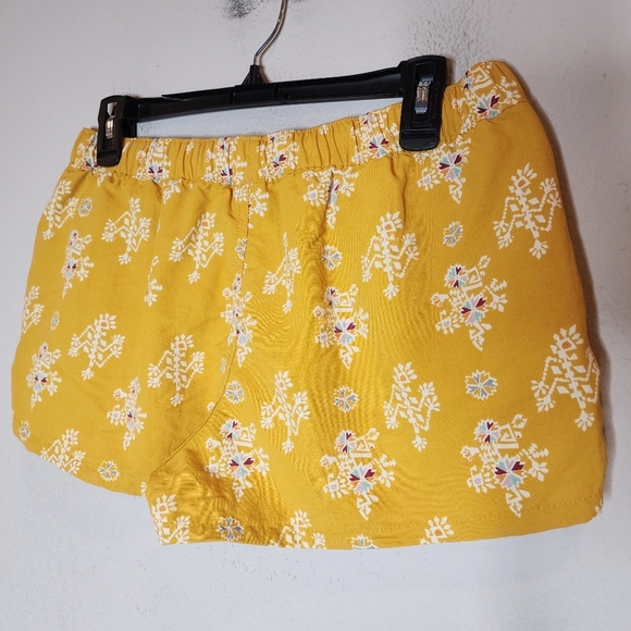 Patagonia Barely Baggies Ylloe Aztec 2" Pull On Nylon Women's Size Medium - Picture 13 of 16